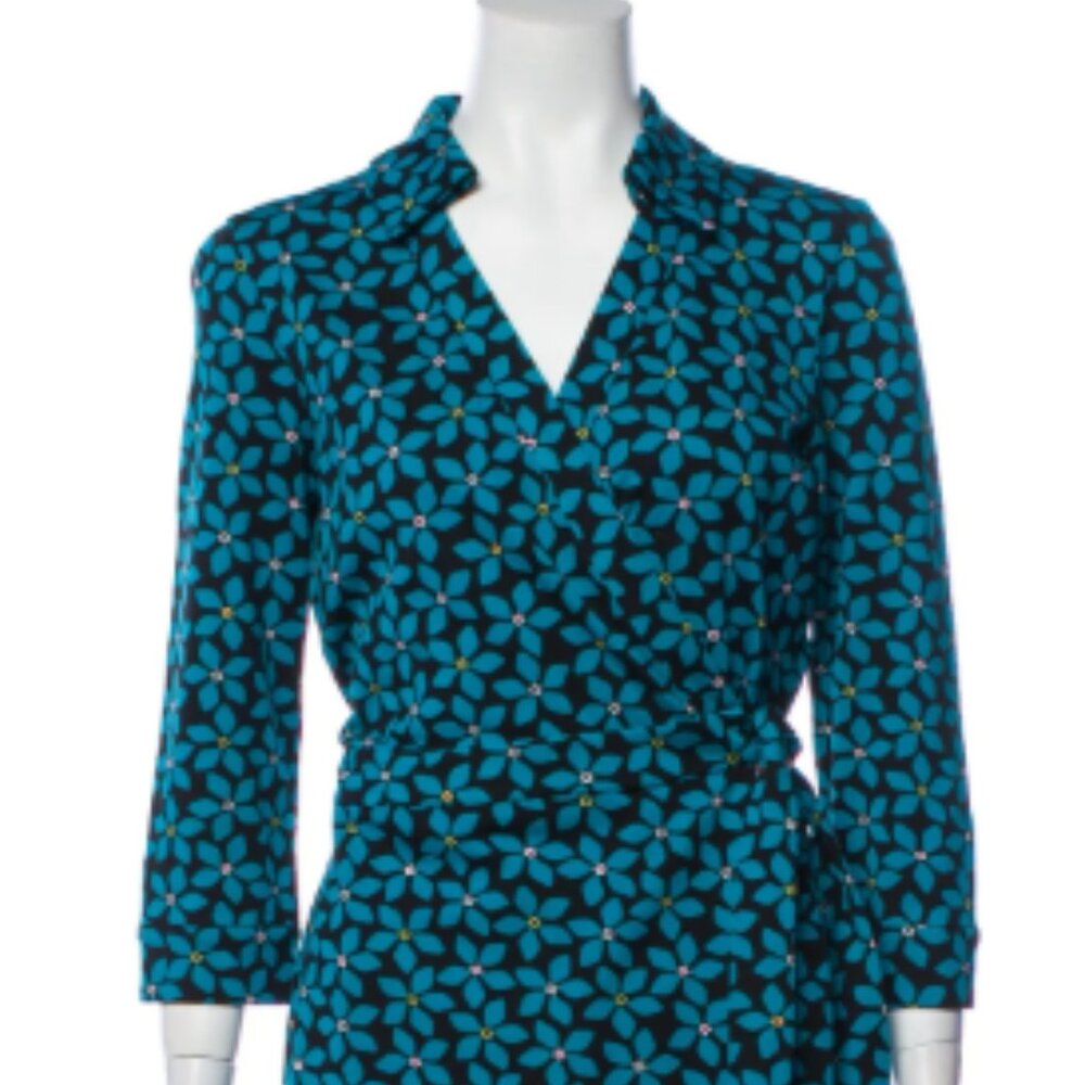 Diane von Furstenberg Floral Print V-Neck Romper Size: XL | US 12